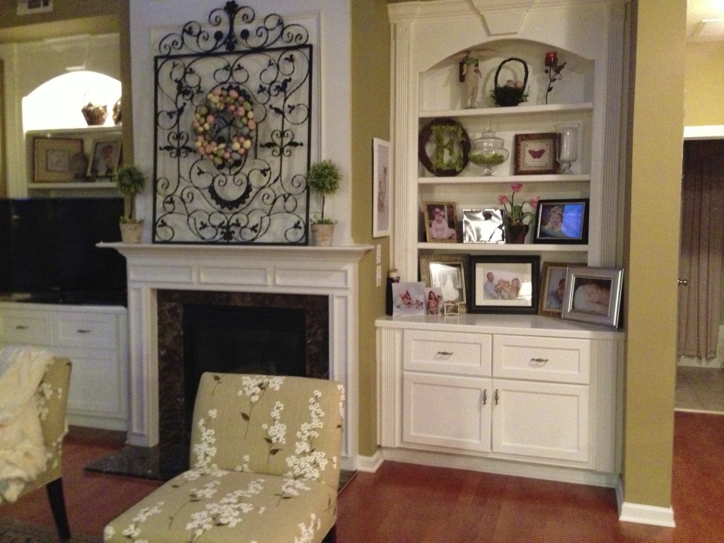 Decorated Bookshelves For Easter